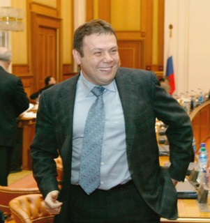Moscow,russia, december 9, chairman of the directors' board of the alpha-bank js mikhail fridman smiles before the meeting of the enterpreneurship council in the government house on tuesday.