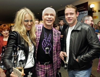 Kseniya sobchak, boris moiseyev and pavel bure (l-r) seen at the 8th silver galoshe award presentation ceremony, this prize for the most dubious achievement in showbusiness was established by the silv...