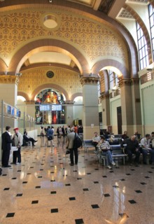 Moscow, russia, july 8, 2005, terminal of international vnukovo airport at moscow's kiyevsky railway station.