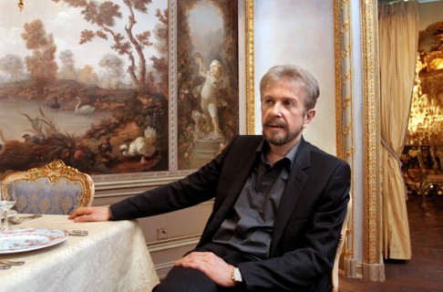Restaurateur andrei dellos is pictured in his new turandot restaurant, moscow, russia, december 2005.