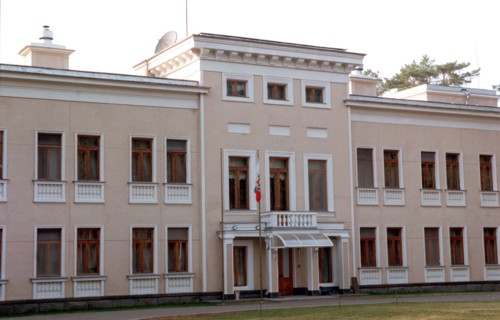 Moscow, russia, july 15, 1999, vacationing russian president boris yeltsin on thursday moved from his residence 'rus' in zavidovo to the countryside residence gorki-9 just outside moscow (ops), the mo...