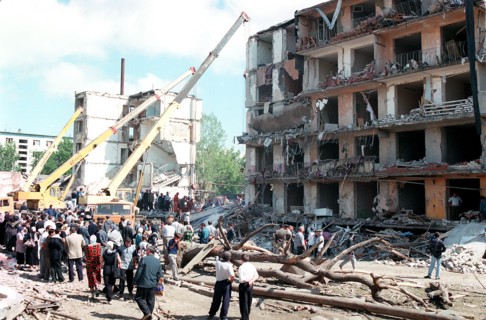 Makhachkala, russia, september 7, 1999, the death toll from a blast in a 5-storey dwelling house in the daghestani town of buinaksk occurred on sept,4, has reached 61, however, this figure is not fina...