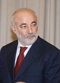 Siberian ural aluminium company (sual) board chairman viktor vekselberg seen prior to a meeting of the governmental committee on fuel and energy and mineral resources issues,moscow, russia, october 9,...