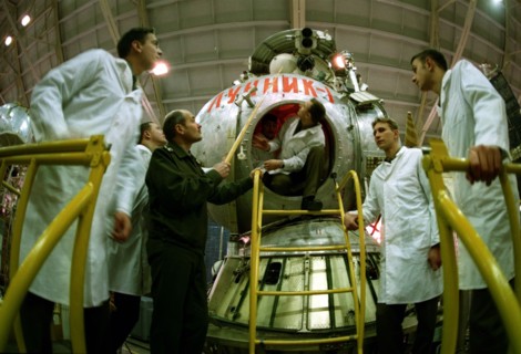 The 'lunik' spacecraft designed for delivery of cosmonauts to the moon surface, 1971, soviet space.
