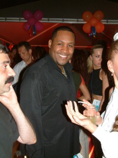 Singer eddi batler from israel in nightclub of urmala.
