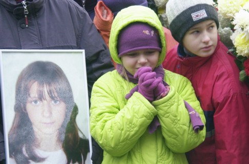 Moscow, russia, october 30 2002: funerals of soloists of the nord-ost musical kristina kurbatova and arseniy kurilenko who perished in terrorist attack against the dubrovka theatrical centre, the arti...