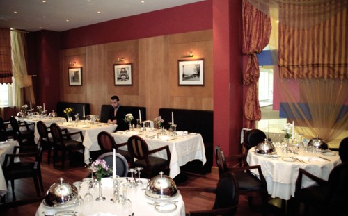 An expensive and exclusive restaurant in moscow russia, 2003.