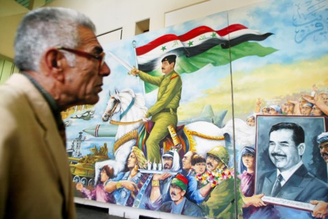 Baghdad, iraq, february 14 2003: exhibition of paintings (in pic) by iraqi artists at the museum of contemporary art of saddam in central baghdad, (photo itar-tass / vitaly belousov) .
