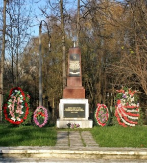 Monument to the eighth guards panfilov (316th) rifle division soldiers and officers who lost their lives defending the north-west approaches to moscow from german forces in 1941, moscow, russia.