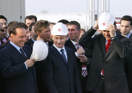 Italian prime minister silvio berlusconi, russian president vladimir putin and prime minister of turkey recep tayyip erdogan get ready to light a symbolic torch for the blue stream undersea gas pipeli...