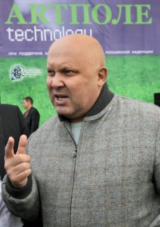 Afk sistema president alexander goncharuk attends the modern sculpture exhibition artfield 2006 technology on the premises of the micron microelectronics plant, september 10, 2006.