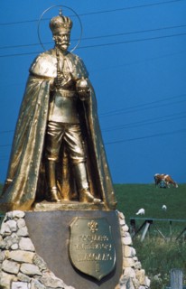 A second monument to tsar nicholas ll is unveiled in podolsk after the first statue was blown up by left-wing extremists, moscow region, russia, july 1998.