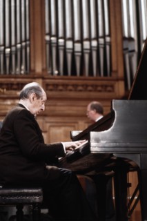 Pianist vladimir horowitz a concert in moscow, april 1986.