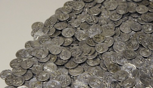 Denarii of the magistrate Lucius Thorius Balbus
