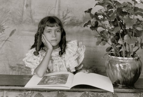Daughter of Thomas E. Askew