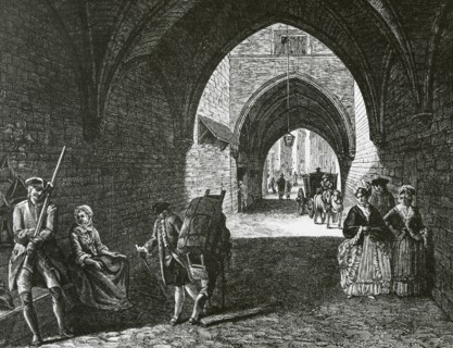 Vaulted passage under the "Petit Chatelet".