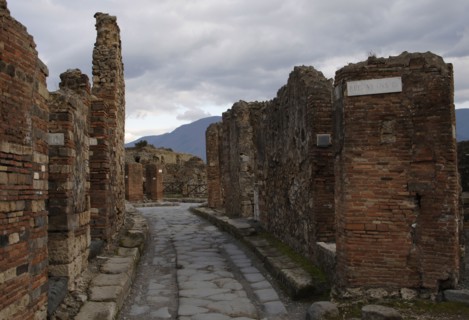 Pompeii. Cobbled street.