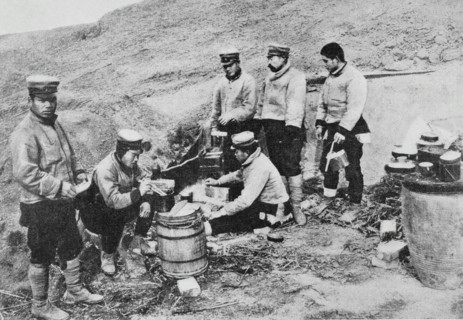 Japanese field kitchen in Sandepu.