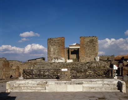 Temple of Fortuna Augusta.