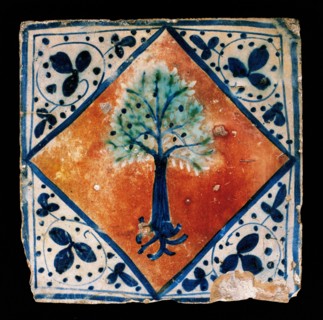 Renaissance style. Tile of Manises. 15th century. Heraldic shield of Oliver family. Diocesan Museum. Barcelona. Spain.