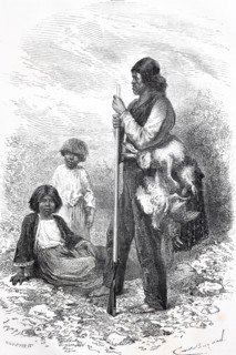 Indian hunter from California and two Indian girls  /  Indianischer Jäger aus Kalifornien und zwei indische Mädchen