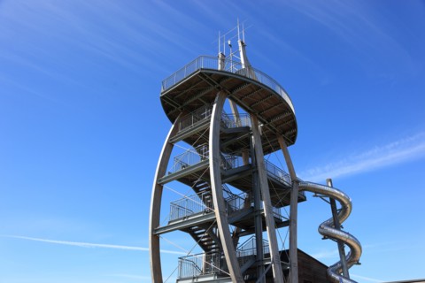 Lookout tower Noah's sailing at the elbow