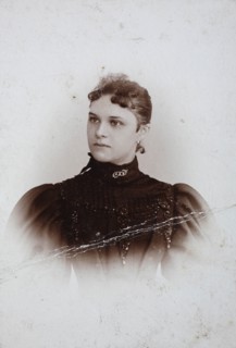 Frau