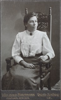 Frau
