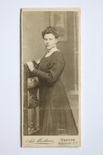 Frau