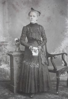 Frau