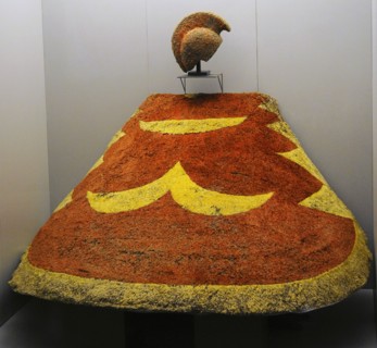 Cloak wore by princes and rank indicator