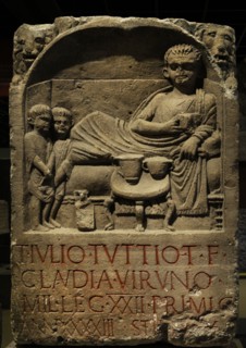 Funerary stele of the Roman legionary Julius Tuttius, soldier of the Primigenia Legion, who died at 43 years old.