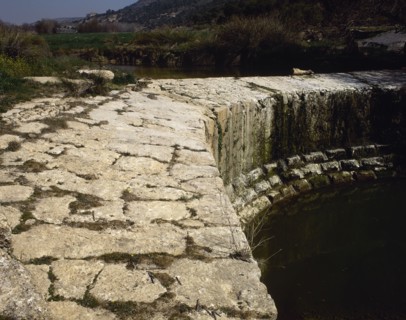 Roman dam of Barcinas.