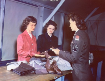 Recruits Issued Uniforms