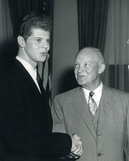Van Cliburn Greets President