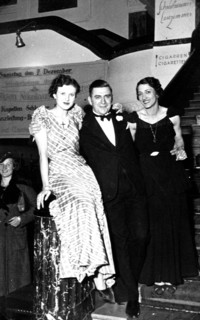 Nikoluas Ball December 1935 in Germany (Christmas ball) .