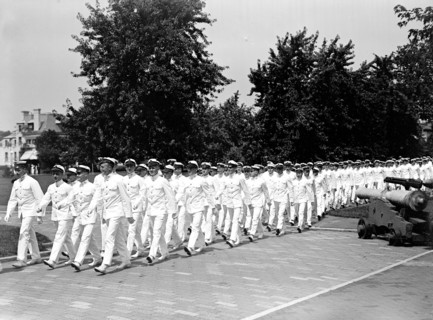 1917 United States Naval Academy Graduation Exercises .