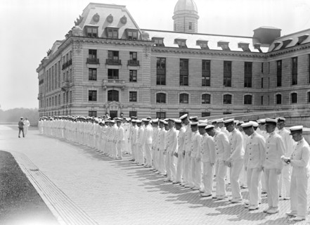 1917 United States Naval Academy Graduation Exercises .