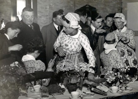 West Frisian wedding Location: Stompetoren: 1942.