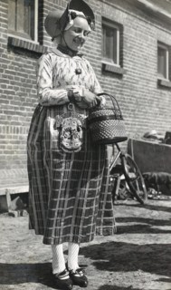 West Frisian wedding Location: Stompetoren: 1942.