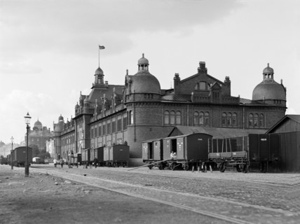 Customs warehouse building on Katajanokka. 1908 Helsinki.