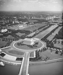 Lincoln memorial from the air, aerial view of the Lincoln Memorial circa 1935.