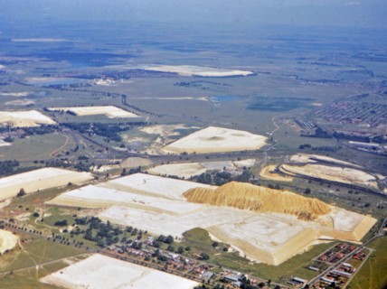 1961 Africa - Gold mine (or diamond mine) dumps in South Africa .