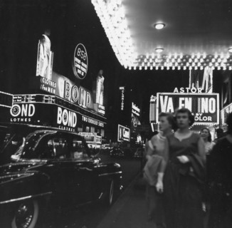 Night Scene, Broadway