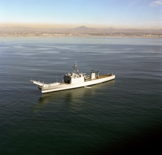 1976 - A port bow view of the tank landing ship USS TUSCALOOSA