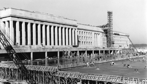 Pentagon construction - The Pentagon’s facade nearing completion