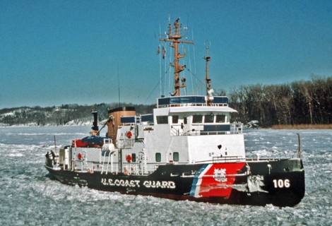 Icebreaker Tug Boat - CGC MORRO BAY