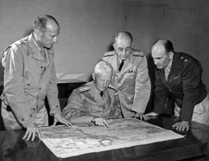 Admiral Nimitz confers with south Pacific area officers