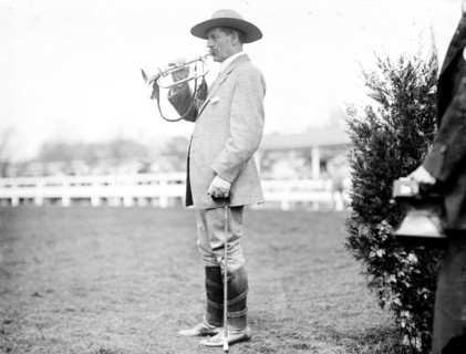 Horse show starter bugler