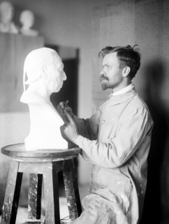 Sculptor Frank Misca